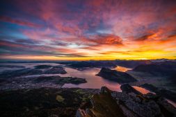 Sonnenaufgang_Pilatus_Lichtstimmung.jpg