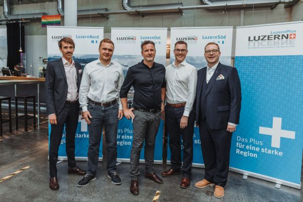 LuzernPlus_janmaat_GMApero_Südpol_20210901 (11).jpg